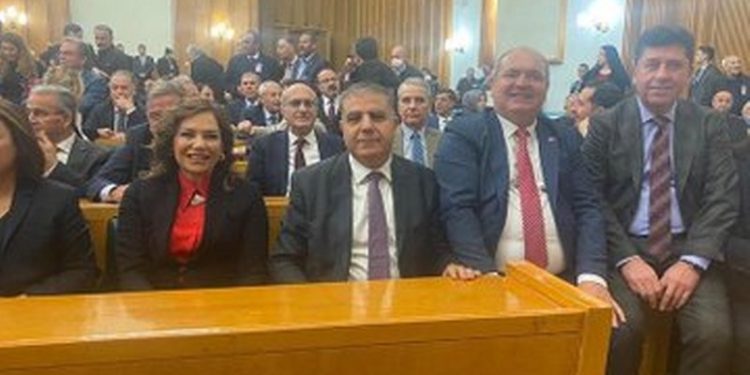 Chp’li demir, partisinin grup toplantısına katıldı
